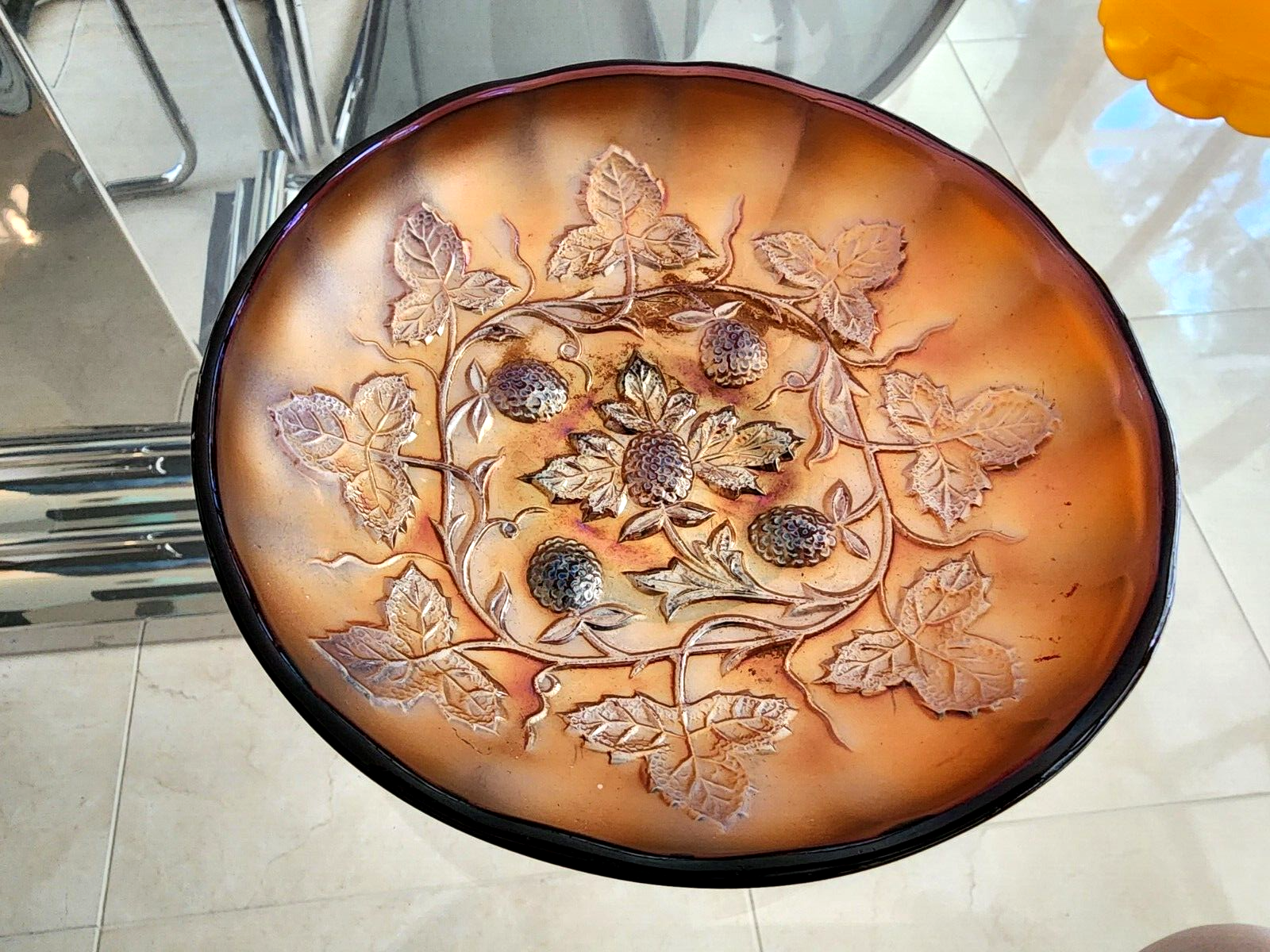 Millersburg ELECTRIC Amethyst Blackberry Wreath 6 1/2" Ice Cream Shape Bowl