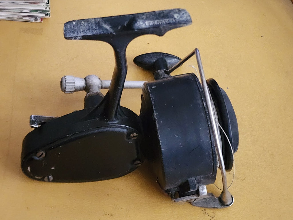 VINTAGE GARCIA MITCHELL 302N SALTWATER FISHING REEL FRANCE