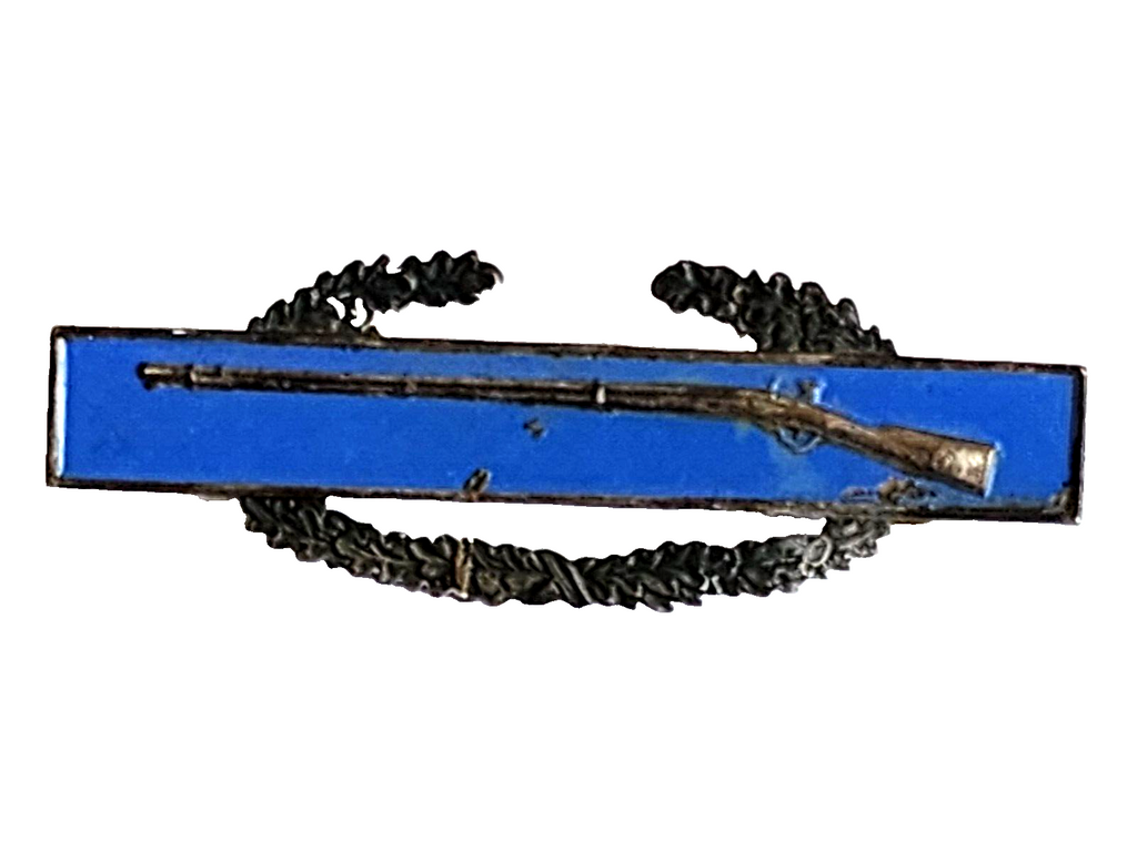 VINTAGE WWII MARKSMAN MILITARY STERLING RIFLE ON BLUE ENAMEL MEDAL/PIN (RT)