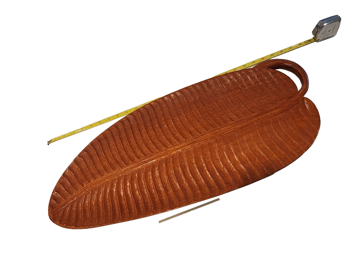 HUGE 28" EXOTIC VINTAGE BEAUTIFULLY CARVED MONKEY POD WOOD TRAY BANANA LEAF