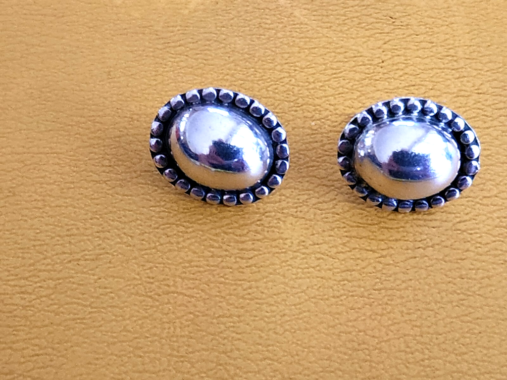 Vintage 925 Sterling Silver Pierce Earrings Mexico