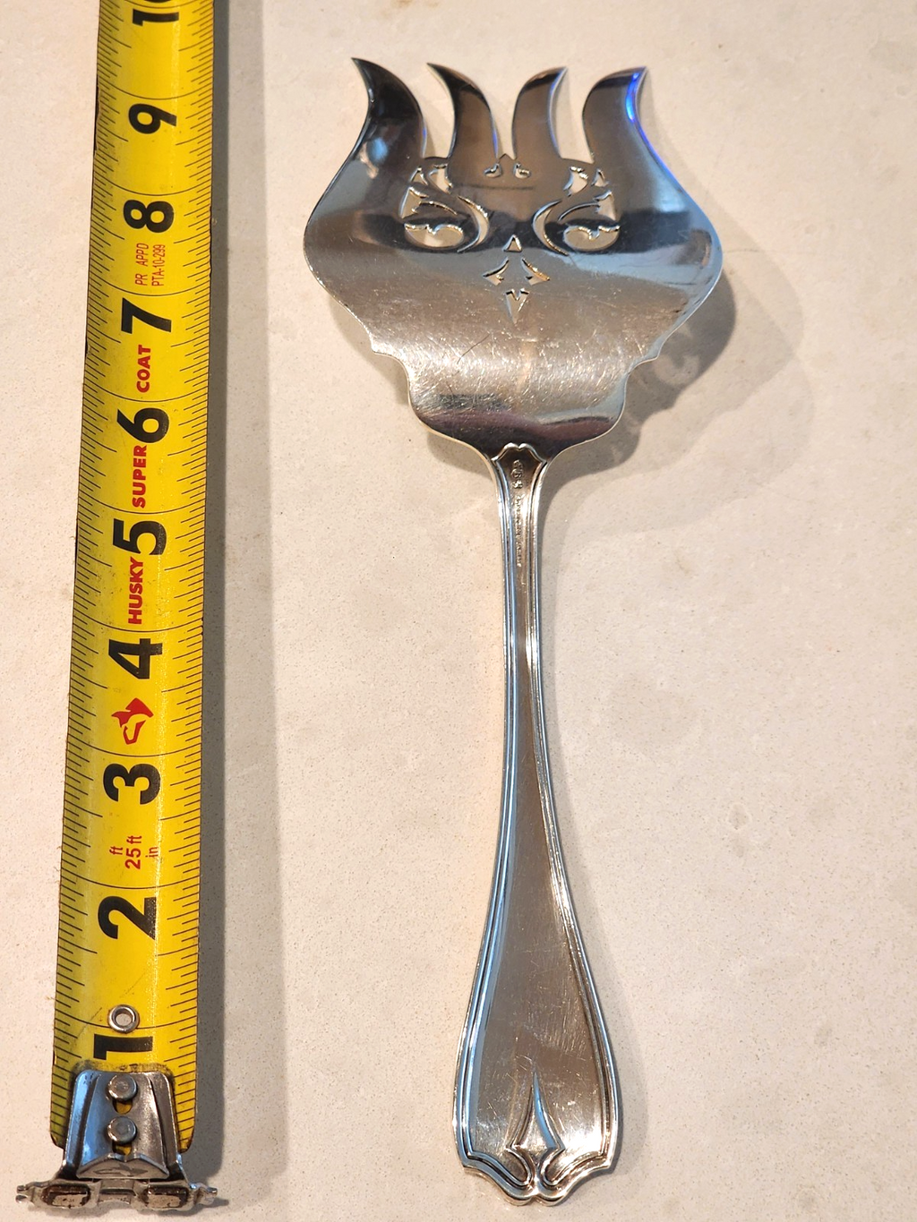 Hepplewhite by Reed and Barton Sterling Silver Fish Serving Fork Pierced Fancy