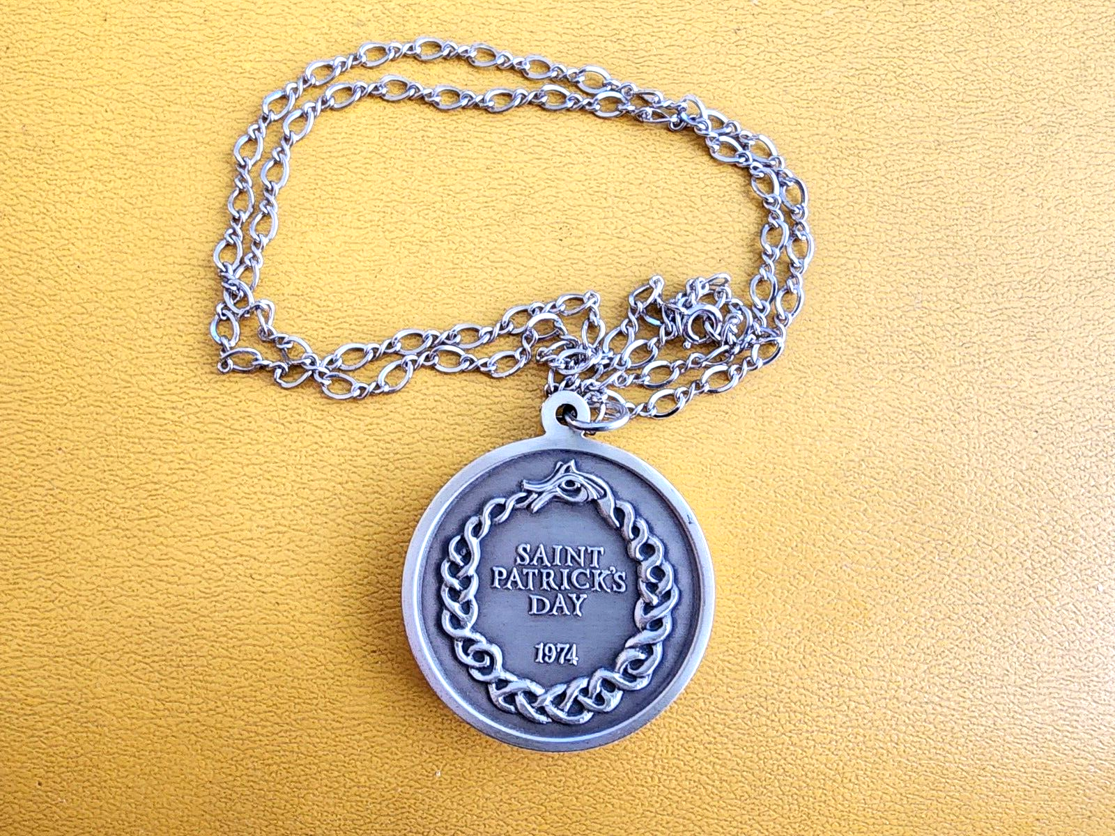 Saint Patricks Day Decorations 1974 Pendant Sterling Silver Wight 38.1g